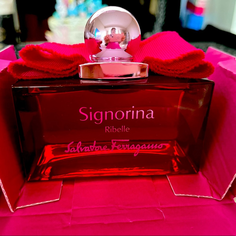 Salvatore Ferrigamo Perfume Signorina Ribelle
